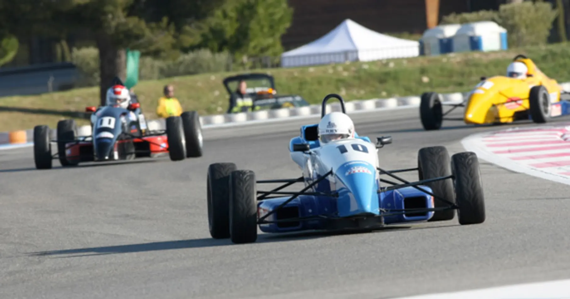 formule-ford-championnat-france-plateau-monoplaces Monoplaces engagées en championnat de France de Formule Ford lors d’une course